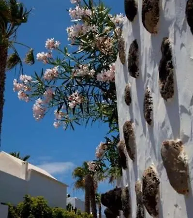 Playa Blanca Sleeps 6 Pool Wifi Appartement *