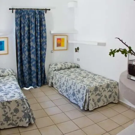 Playa Blanca Sleeps 6 Pool Wifi Appartement *